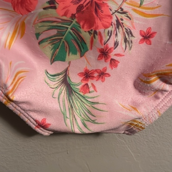 🩱Art Class Girls One Piece Pink Floral Rashguard Swimsuit size 14/16 pool - Picture 11 of 11